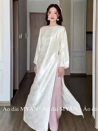 Áo dài trắng Myan Trúc Anh