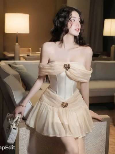 Chou chou nude trễ vai voan kèm 2 nơ vàng M